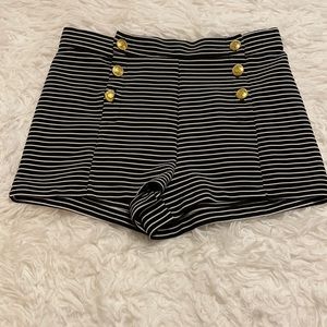 F21 Gold button black stripe shorts size S